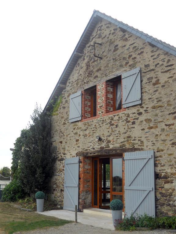 Logis Du Patis Roux Bed & Breakfast Nort-sur-Erdre  Dış mekan fotoğraf